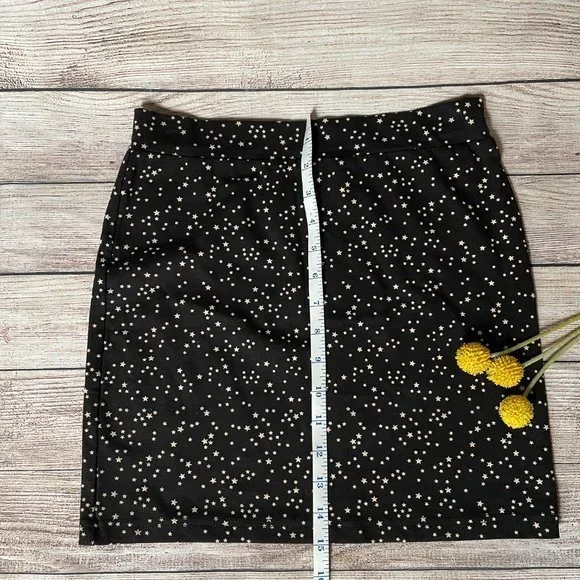 H&M Skirt - Picture 3 of 3